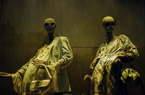 Les meilleurs mini parfums de luxe à emporter partout