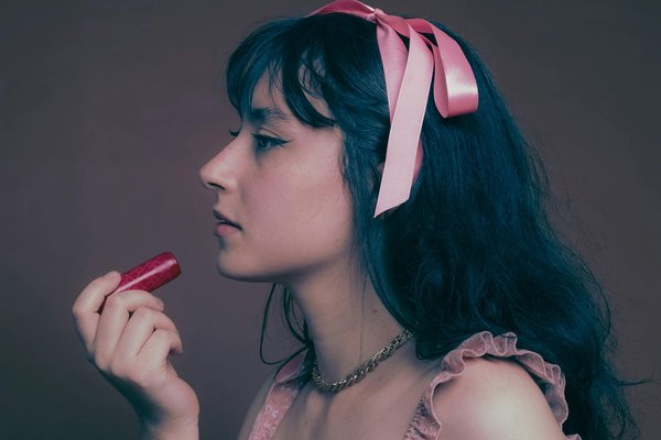 Piercing nombril : styles et soins essentiels